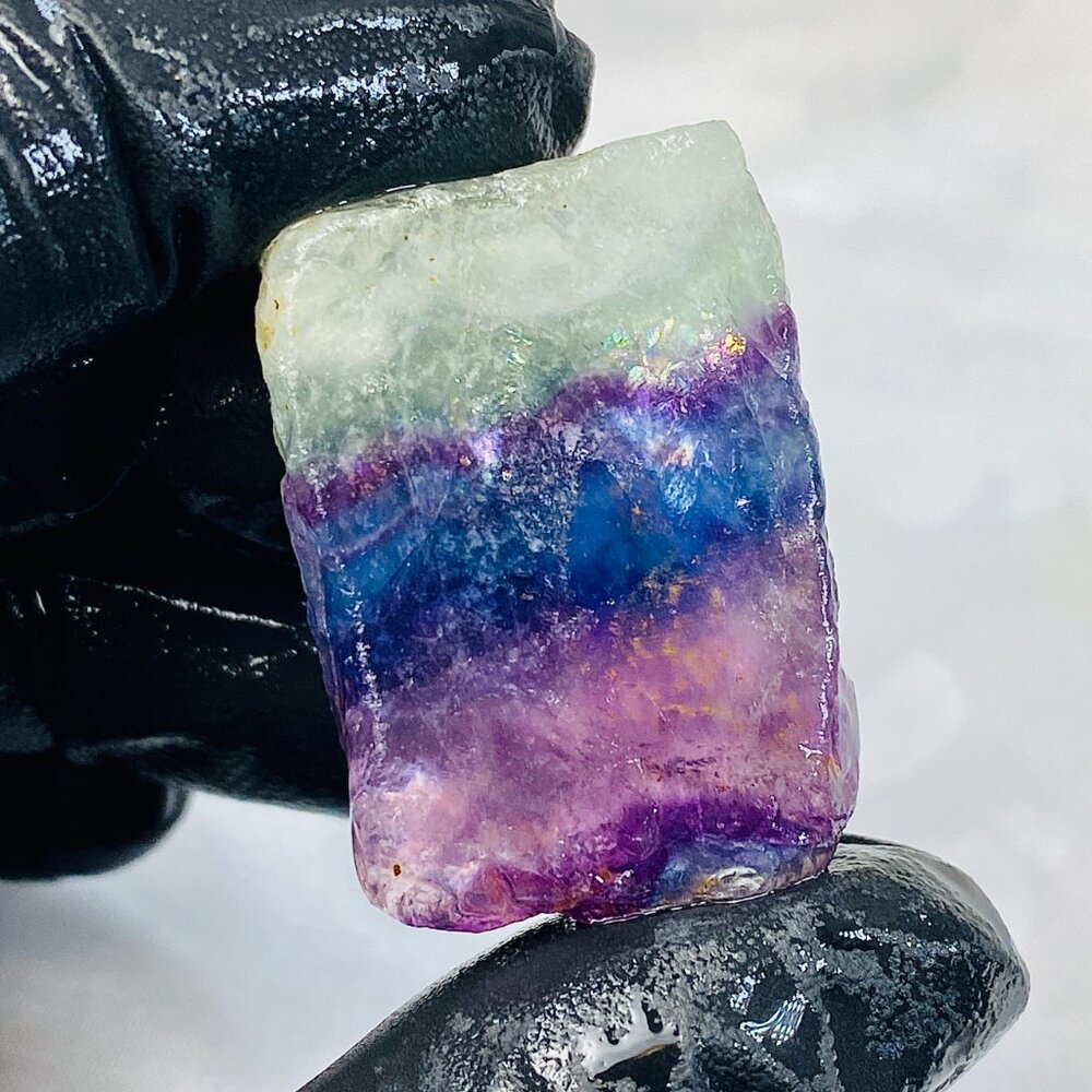 UV Active Rainbow Colorful Fluorite Raw Rough Natural Mineral Gemstone Gem 23g - Picture 6 of 8